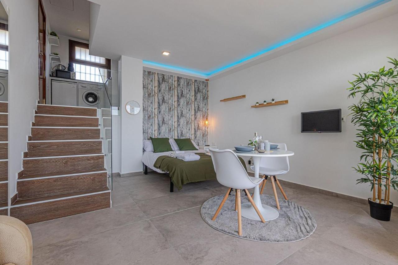 Beachfront With Spectacular Views And Swimming Pool Benalmádena Exterior foto