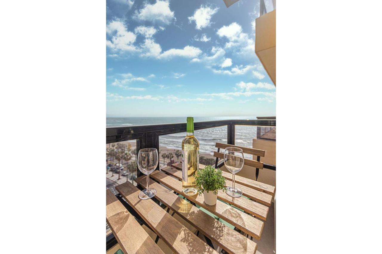 Beachfront With Spectacular Views And Swimming Pool Benalmádena Exterior foto