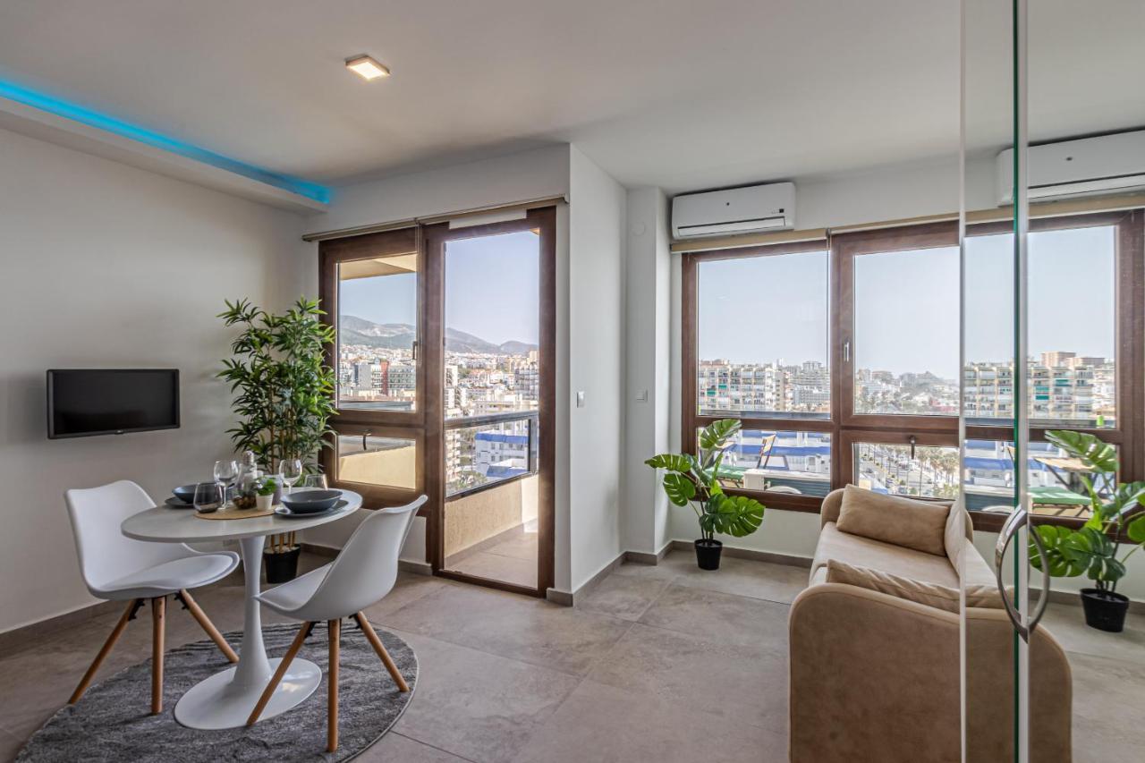 Beachfront With Spectacular Views And Swimming Pool Benalmádena Exterior foto